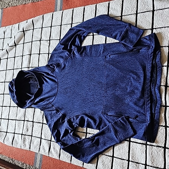 STUNNING READY TO RULU Lightweight hoodie - Picture 5 of 14